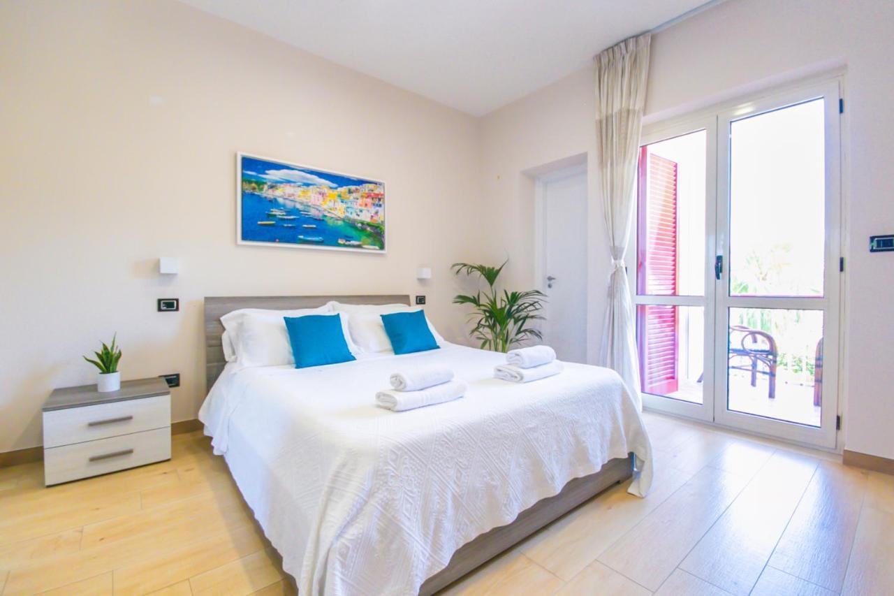 カステッランマーレ・ディ・スタービア Perla Stabia Bed & Breakfast エクステリア 写真