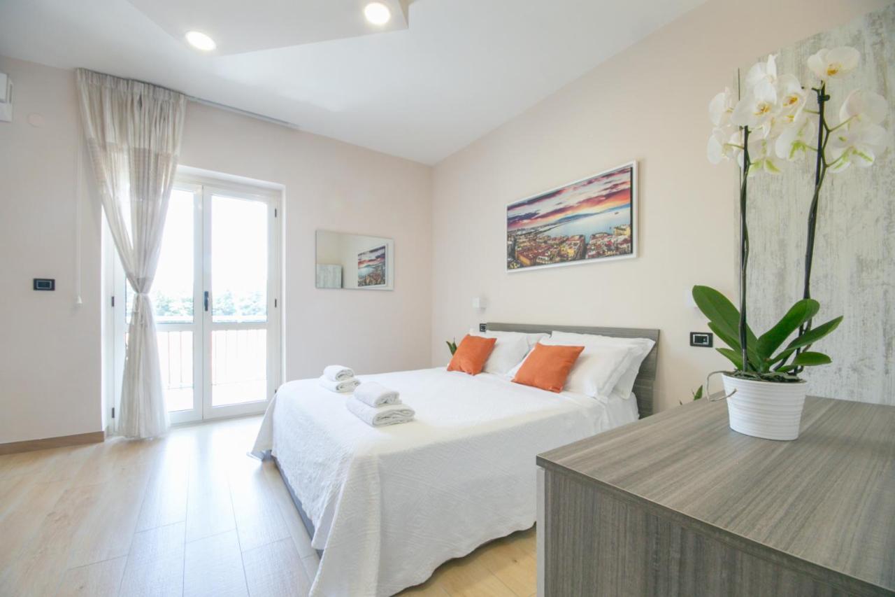 カステッランマーレ・ディ・スタービア Perla Stabia Bed & Breakfast エクステリア 写真