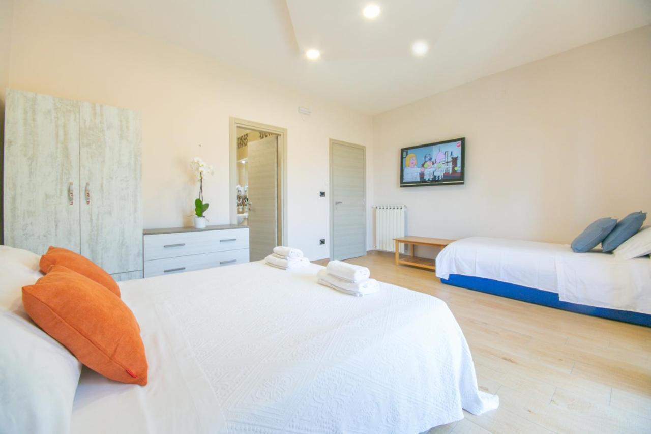 カステッランマーレ・ディ・スタービア Perla Stabia Bed & Breakfast エクステリア 写真