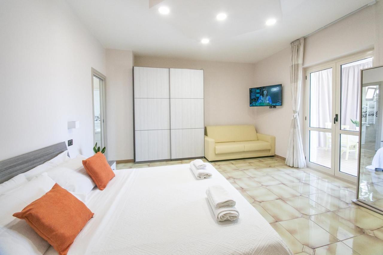 カステッランマーレ・ディ・スタービア Perla Stabia Bed & Breakfast エクステリア 写真