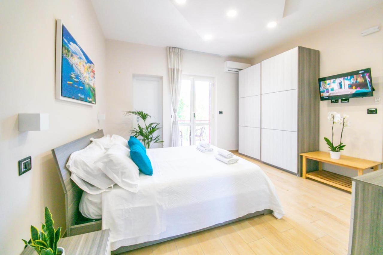 カステッランマーレ・ディ・スタービア Perla Stabia Bed & Breakfast エクステリア 写真